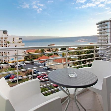 Dfm Happy Days D - Funchal Appartement Buitenkant foto