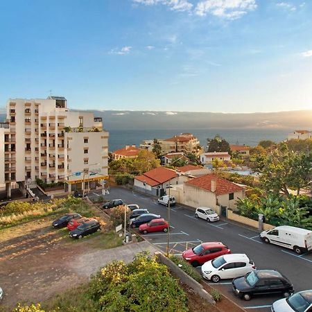 Dfm Happy Days D - Funchal Appartement Buitenkant foto